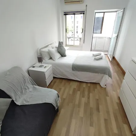 Theorynomad Al Republica Homestay