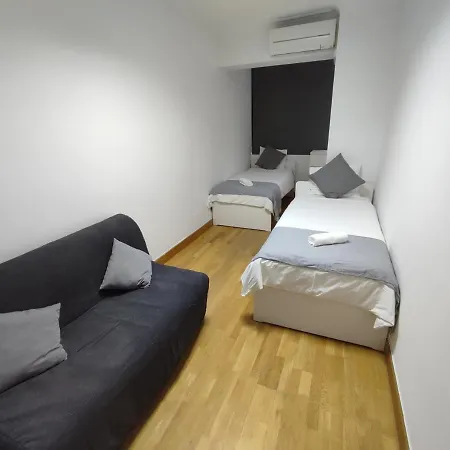 Homestay Theorynomad Al Republica *